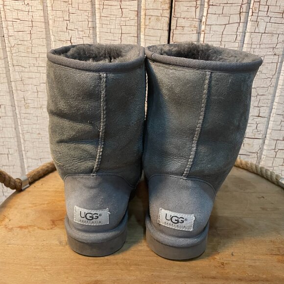 UGG Grey Classic Short II Sheepskin Boots US 8 - Picture 3 of 5